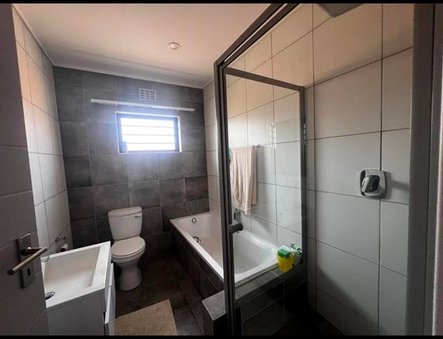 4 BEDROOM HOUSE FOR SALE IN LOTUS GARDENS